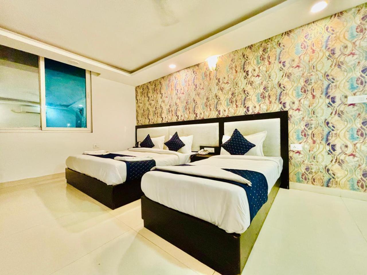 The Bellwood Suites Near Igi Airport Нью-Дели Экстерьер фото
