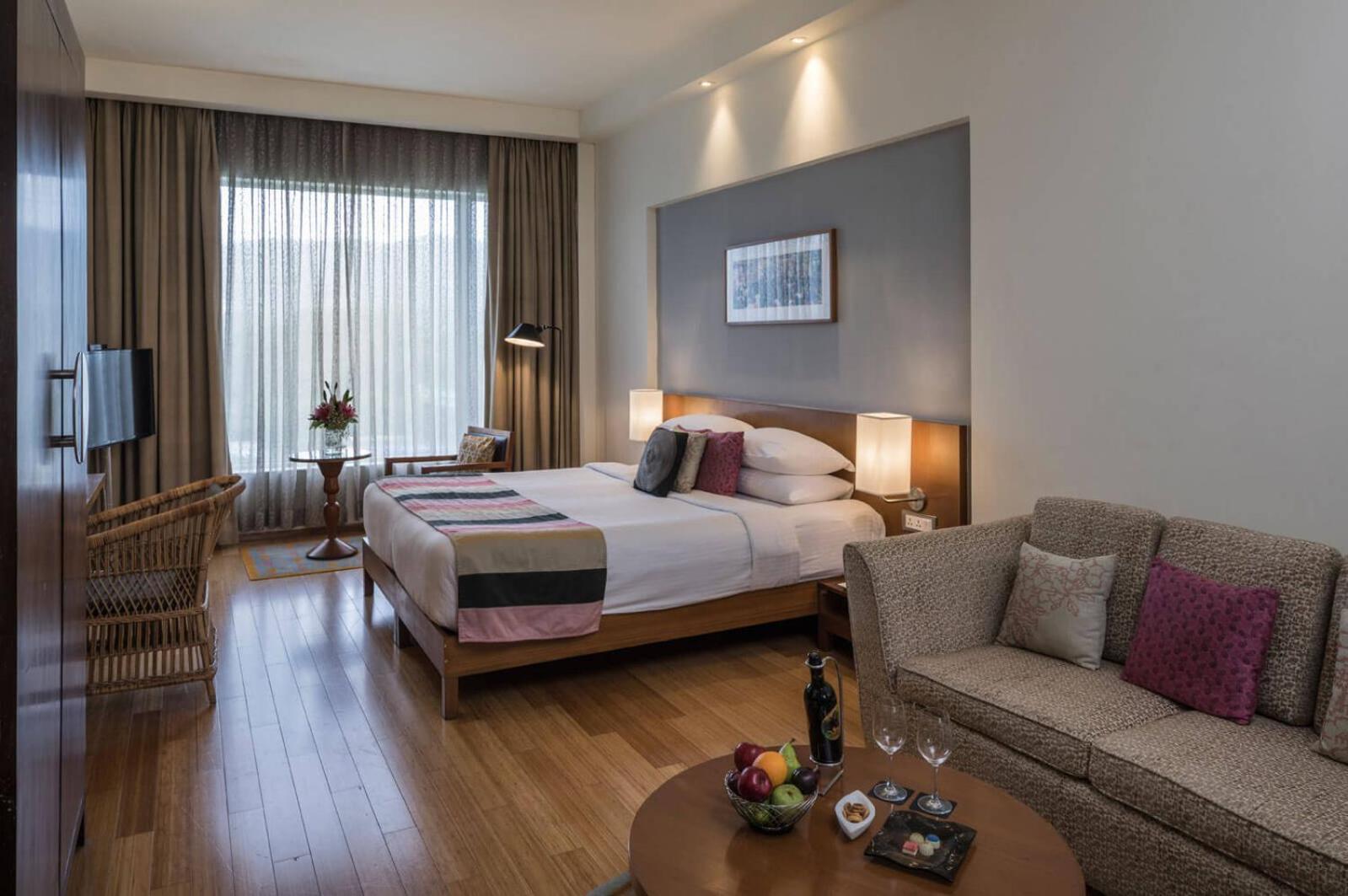 The Bellwood Suites Near Igi Airport Нью-Дели Экстерьер фото